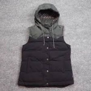 COPY - Patagonia Hooded Bivy Down Puffer Vest, Black and Grey, Medium